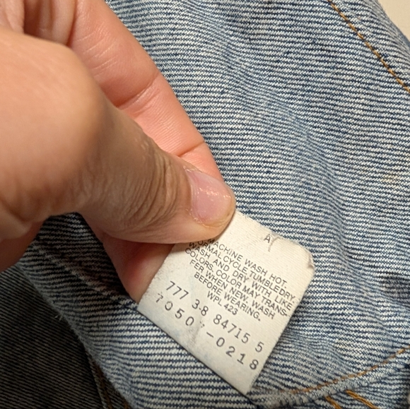 Vintage Levi’s 70507 USA-Made Denim Trucker Jacket | Size M - Picture 4 of 11